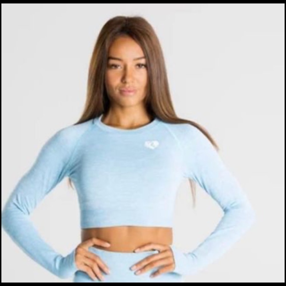 Women’s workout clothes - Picture 3 of 3